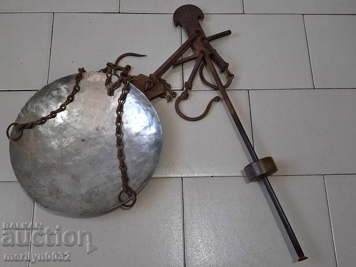 Metal balance scale from 1950, Kantar Metal Tarnovo with price 96.00 BGN | € 49.08 Metal balance scale from 1950, Kantar Metal Tarnovo with price 96.00 BGN | € 49.08