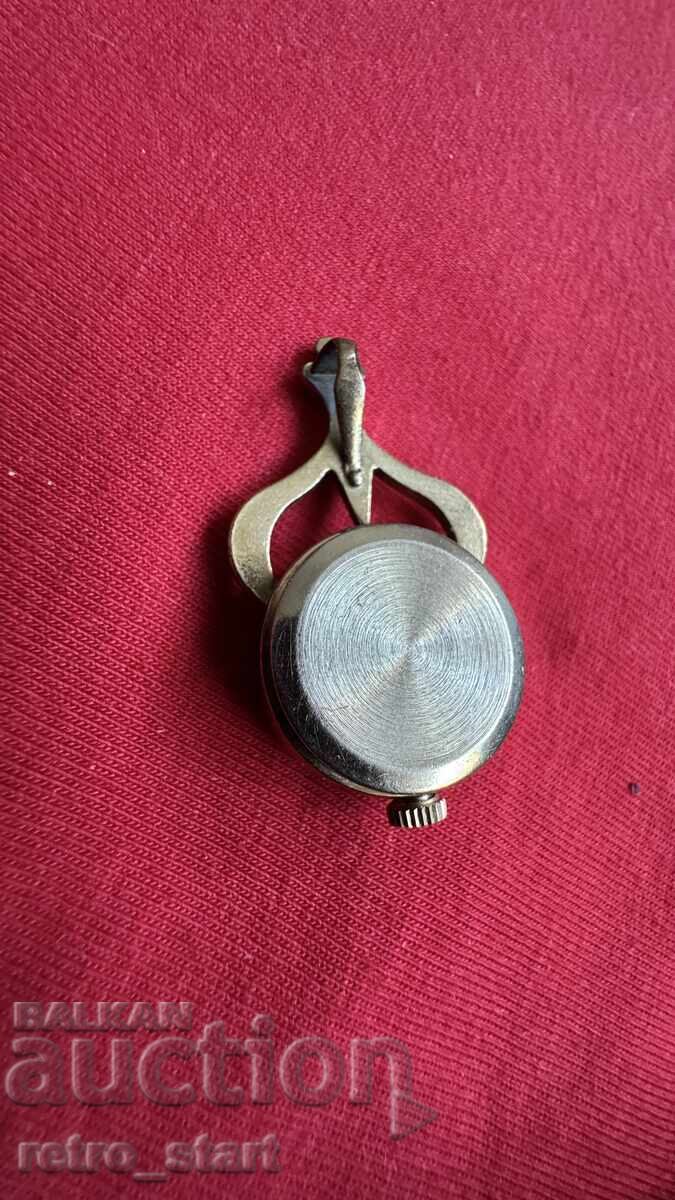 Δημοπρασία Τσάικα, κολιέ, λειτουργεί! Δημοπρασία Τσάικα, κολιέ, λειτουργεί!