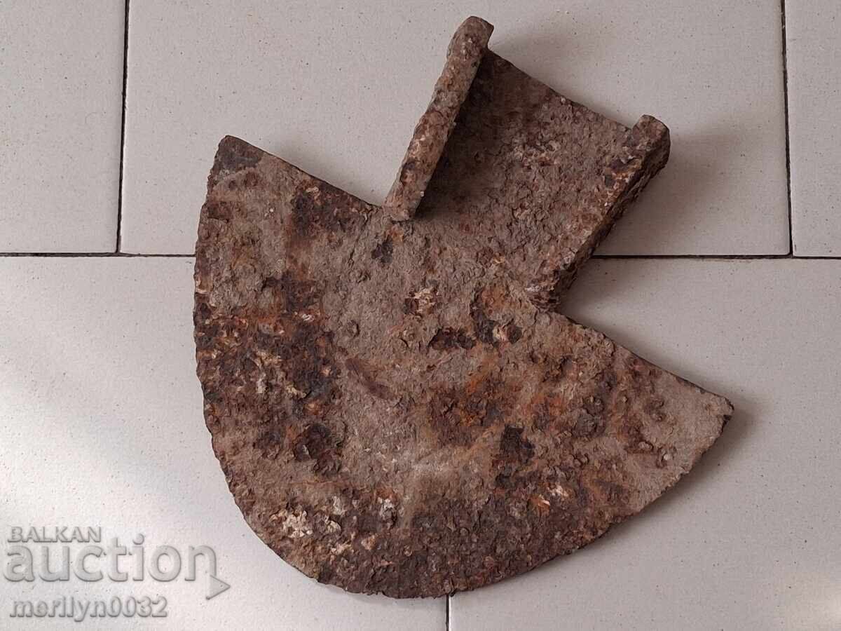 Wrought plowshare for plow, lemish, wrought iron with price 43.00 BGN | € 21.99