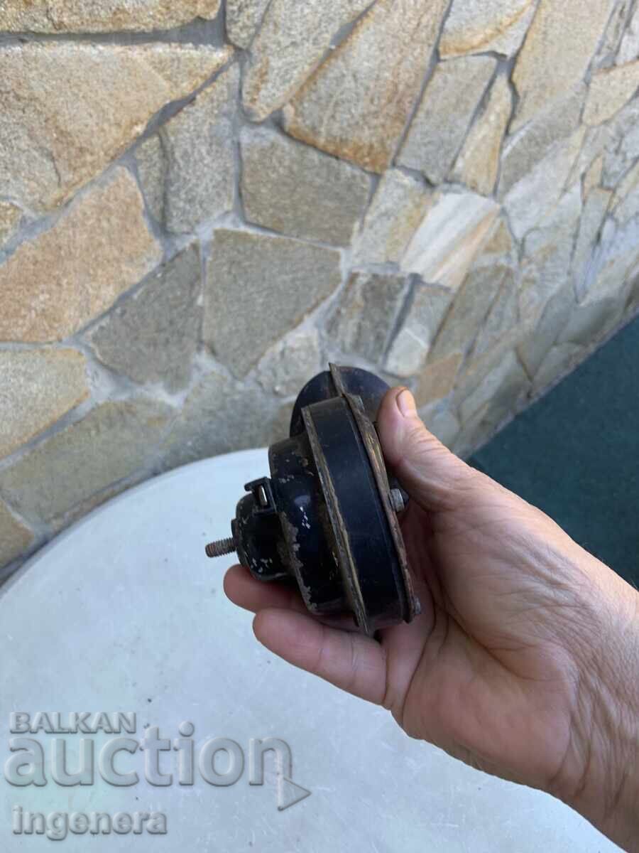 Δημοπρασία ΚΛΑΞΟΝ ΤΡΟΜΠΕΤΑ ΣΦΥΡΙΧΤΡΑ ΓΙΑ ΡΕΤΡΟ ΑΥΤΟΚΙΝΗΤΟ-ΓΔΔ