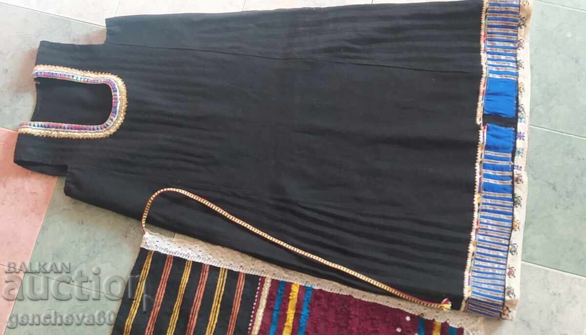 Delivery of Authentic sukman and apron / Sredets