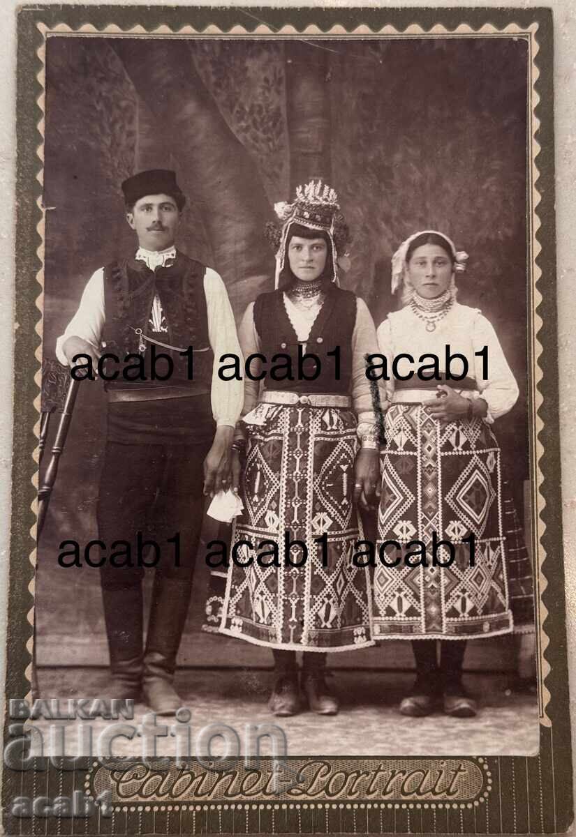 Сливенски Носии с.Джиново 1. Сливенски Носии с.Джиново 1.