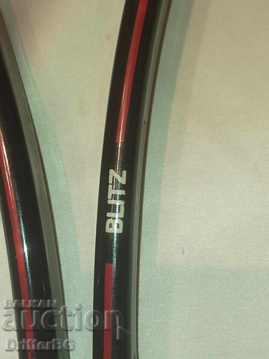 Rachetă de tenis, rachetă, aluminiu blitz cu preț 10.00 BGN | € 5.11
