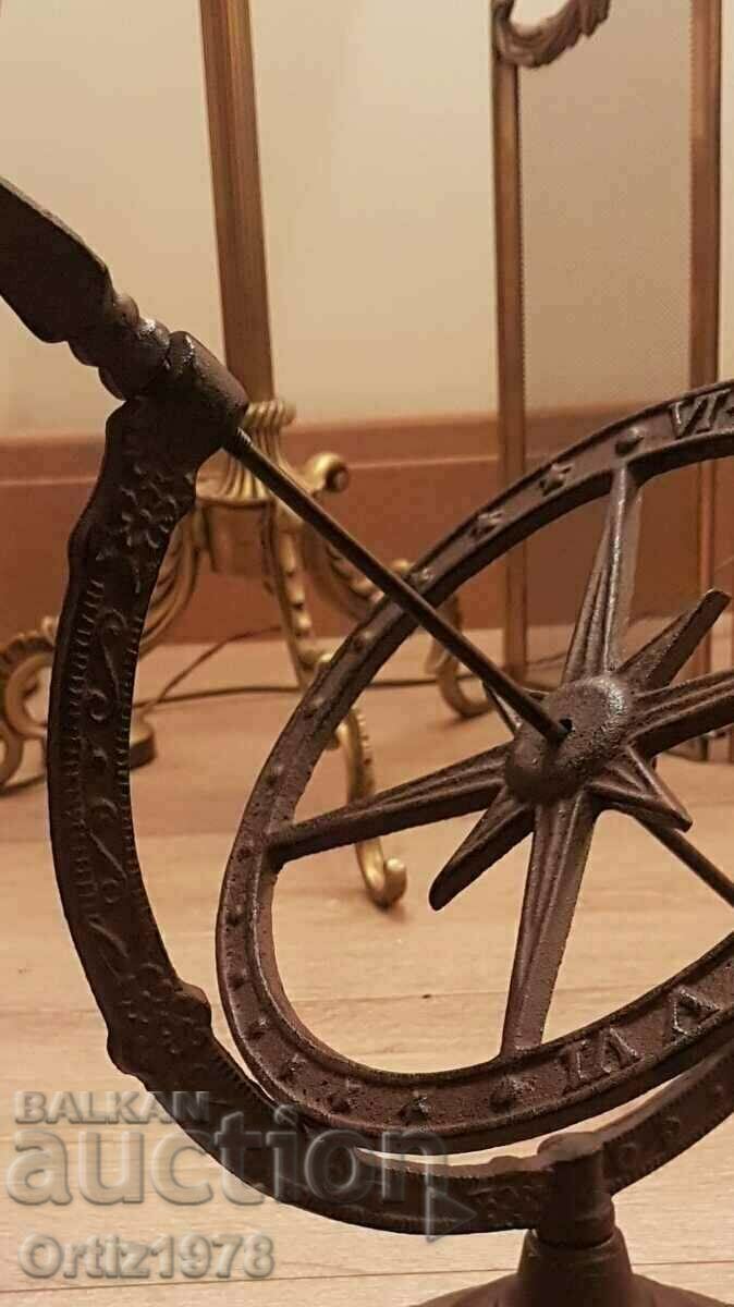 Δημοπρασία Μεγάλο ηλιακό ρολόι από χυτοσίδηρο, που λειτουργεί! 2,6 κιλά
