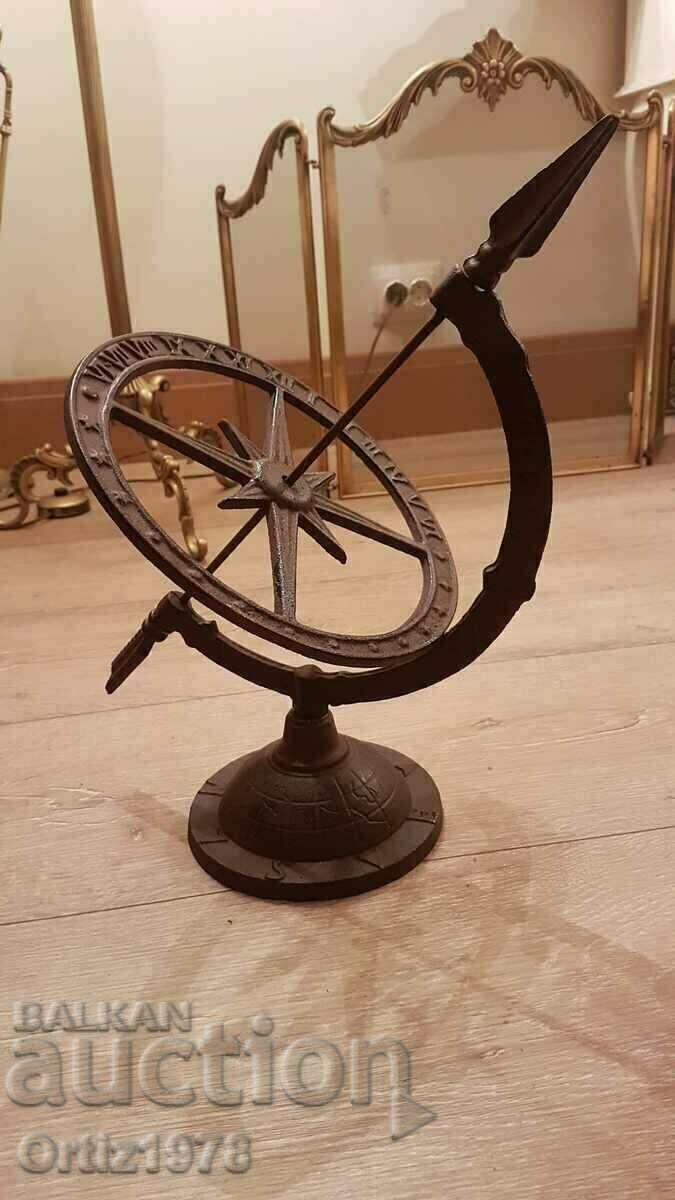 Μεγάλο ηλιακό ρολόι από χυτοσίδηρο, που λειτουργεί! 2,6 κιλά - 5