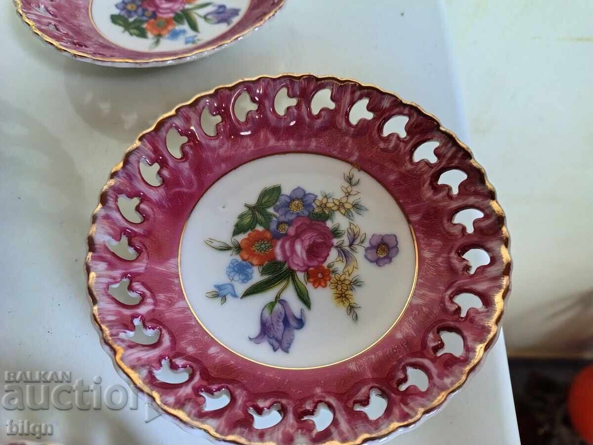 Доставка на Страхотен Порцеланов Сервиз