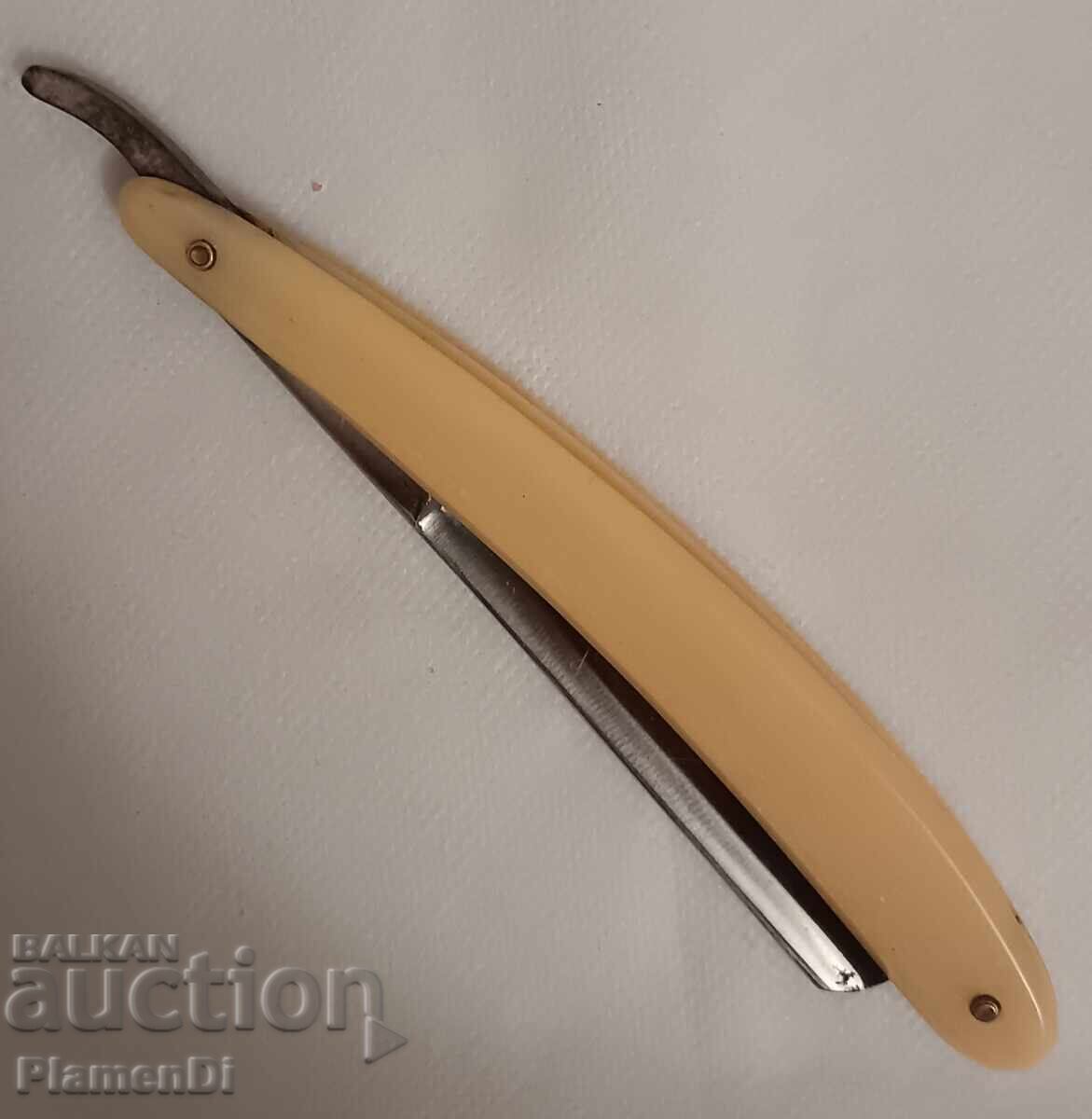 Παλιό ρωσικό ξυράφι με τιμή 18.00 BGN | € 9.20 Παλιό ρωσικό ξυράφι με τιμή 18.00 BGN | € 9.20