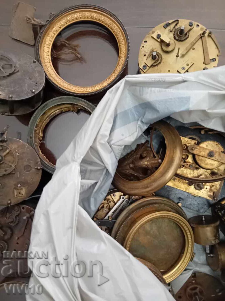 Ανταλλακτικά για ρολόγια τζακιού