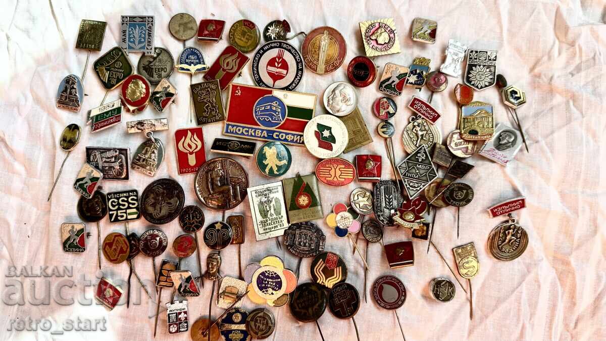 Lot of 90 Badges Lot of 90 Badges