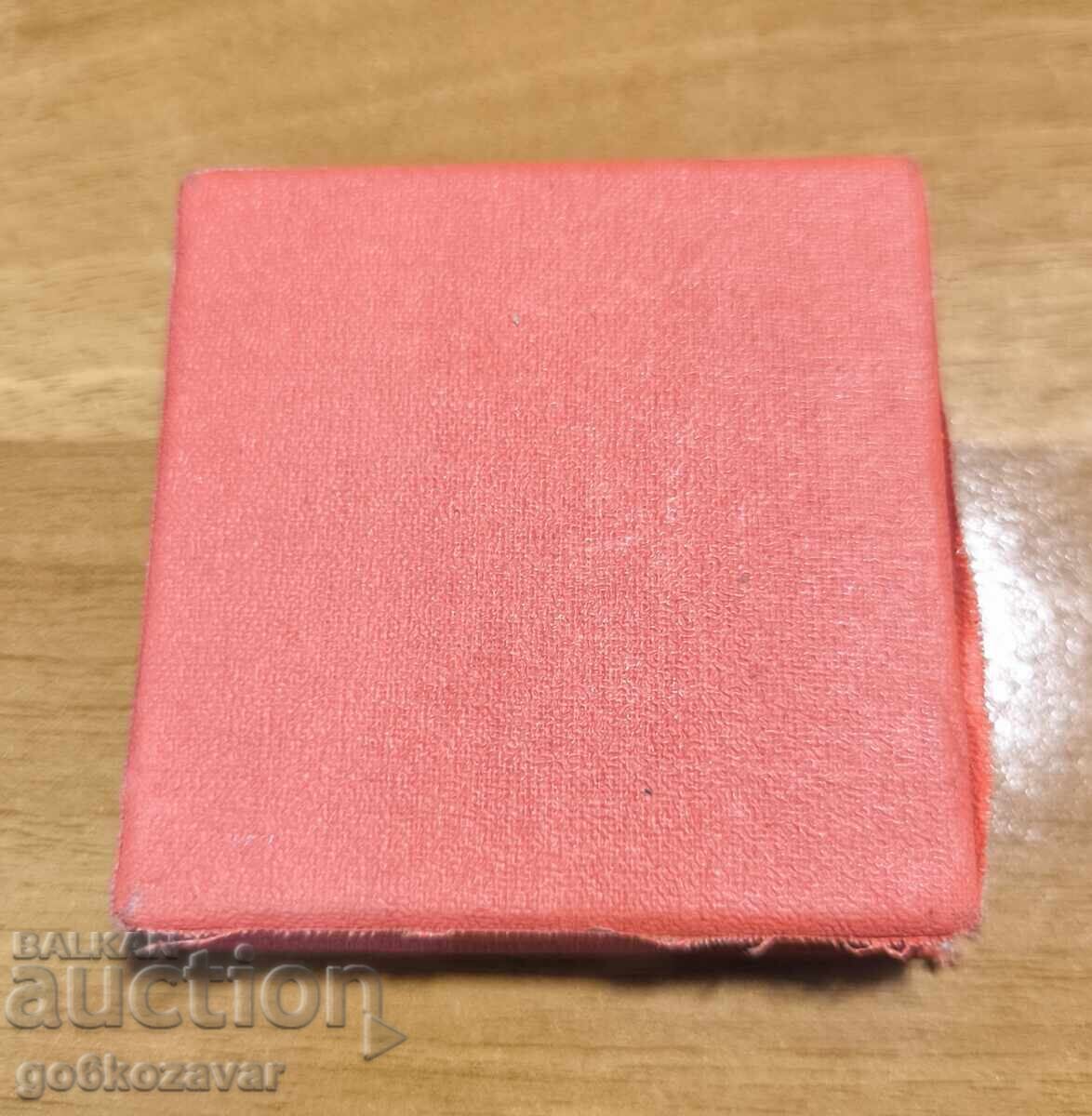 Аукцион Бронзов нагр. знак - ЦК БПФК Почетна значка