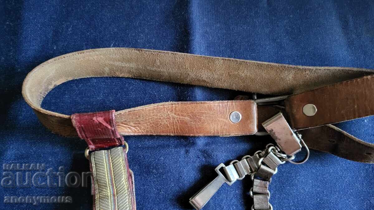 Set ofițer regal, curea, suport și spadă cu preț 1200.00 BGN | € 613.55