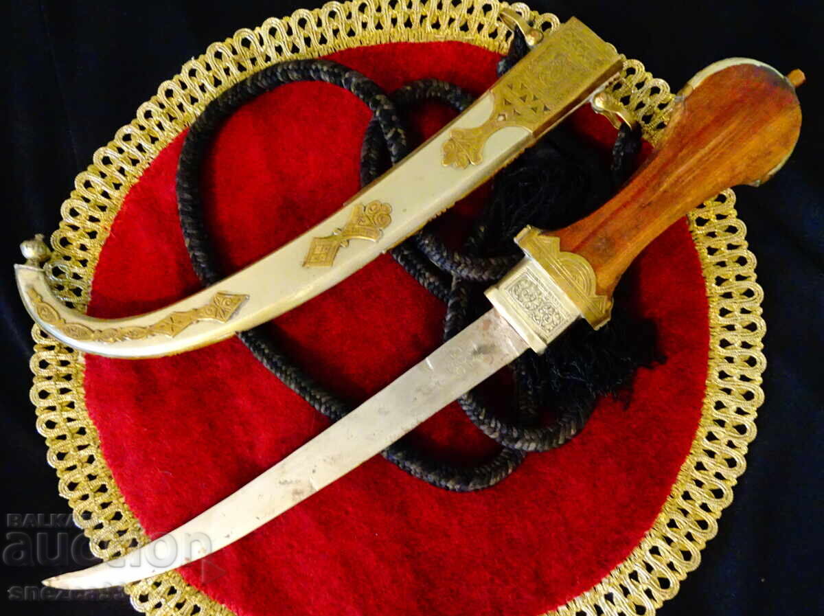 Παράδοση Χαντζάρ, καμά με θήκη, σήμανση του μάστορα