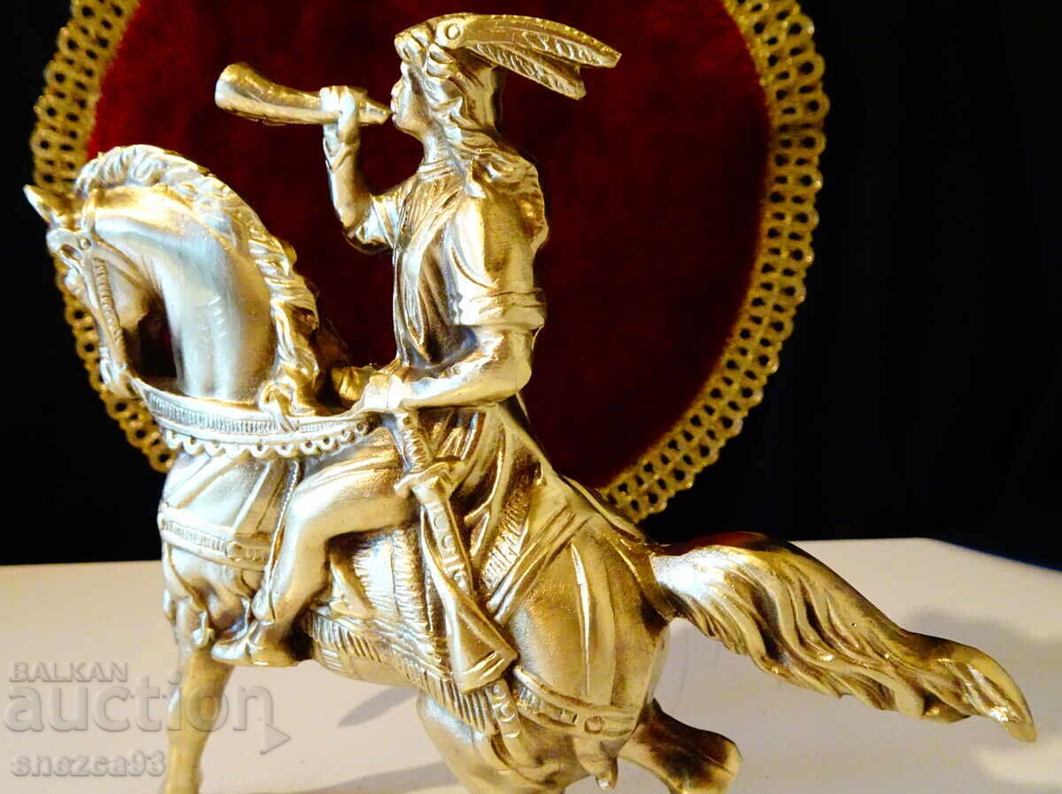 Licitație Statuetă de bronz Călăreț, Cavaler, Vânător, 1 kg Licitație Statuetă de bronz Călăreț, Cavaler, Vânător, 1 kg