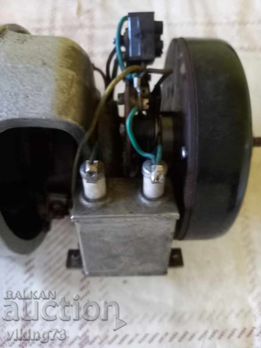 Δημοπρασία Ηλεκτρικός κινητήρας, ΓΔΡ, άριστος