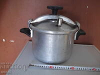 Oală sub presiune "Minutka - 6 litri" sovietică