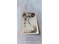 Φωτογραφία Τρεις άνδρες στους αμμόλοφους της παραλίας 1940