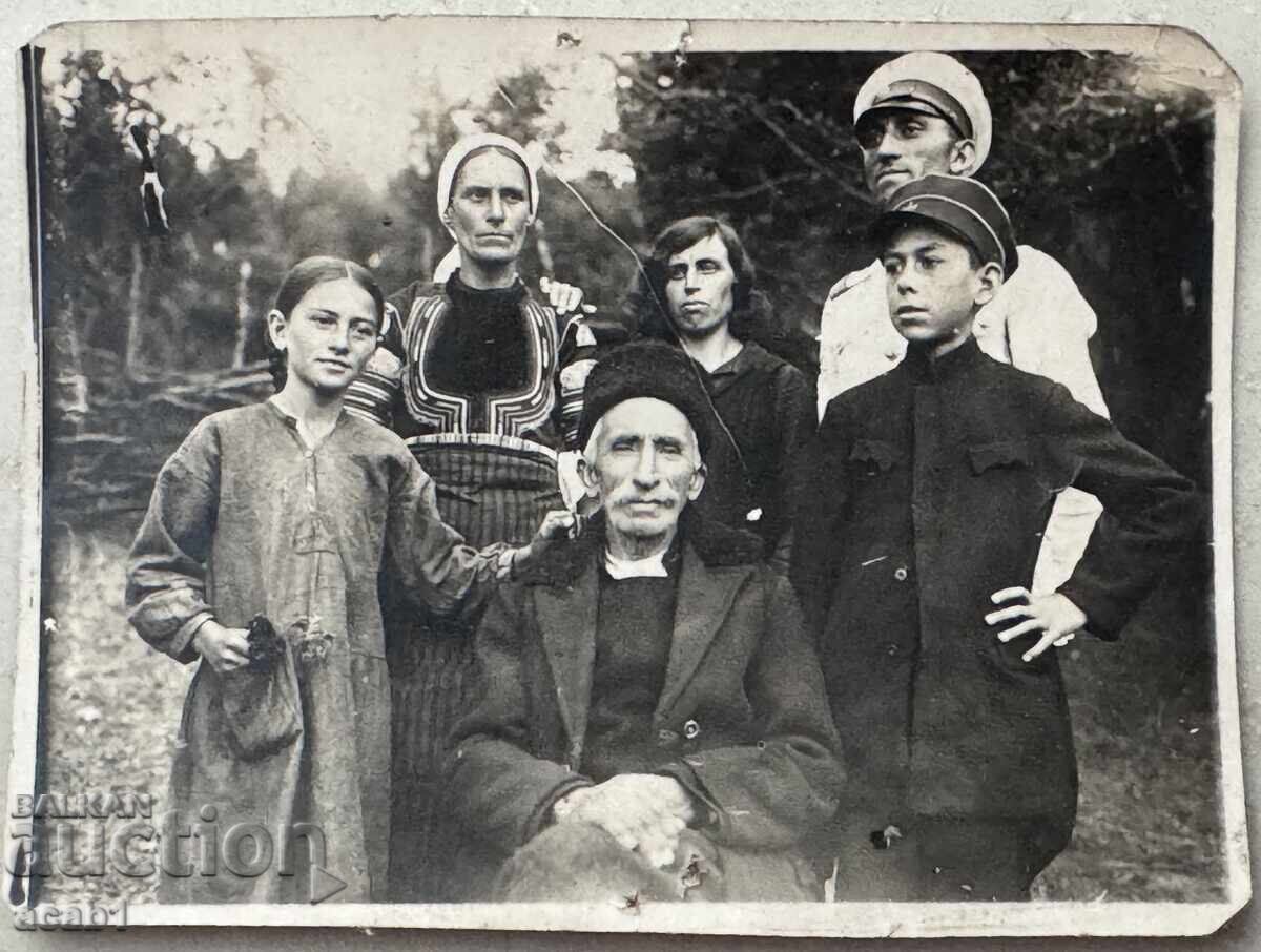 Фотография Кюстендилско Семейство Фотография Кюстендилско Семейство