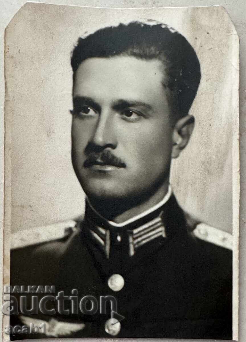 Офицер пилот