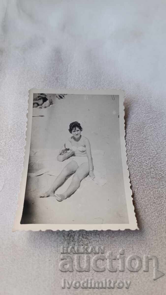 Foto Femeie pe plajă Foto Femeie pe plajă