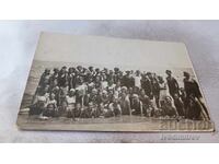 Fotografie Fete tinere în costume de baie retro pe plajă