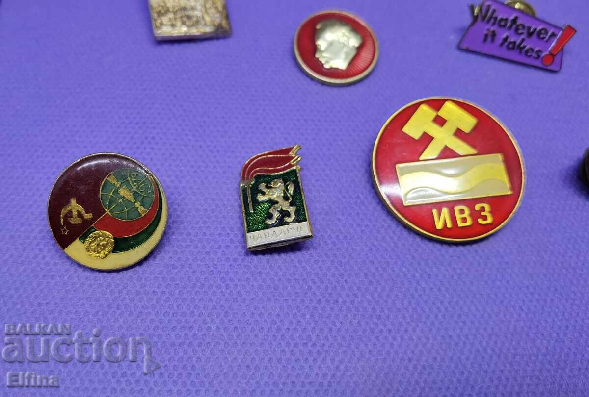 Auction  Badges, 22 pieces from the socialist era and others