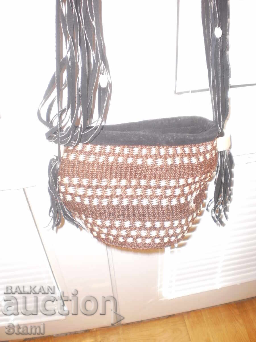 Дамска чанта от боабаб, Кения с цена 85.00 лв. | € 43.46 Дамска чанта от боабаб, Кения с цена 85.00 лв. | € 43.46