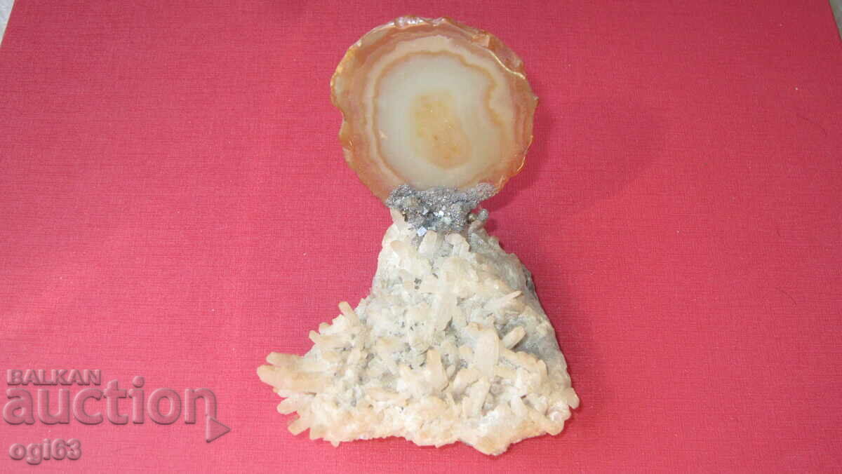 Αχάτης με βάση 2