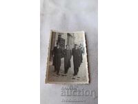 Снимка София Трима мъже на разходка