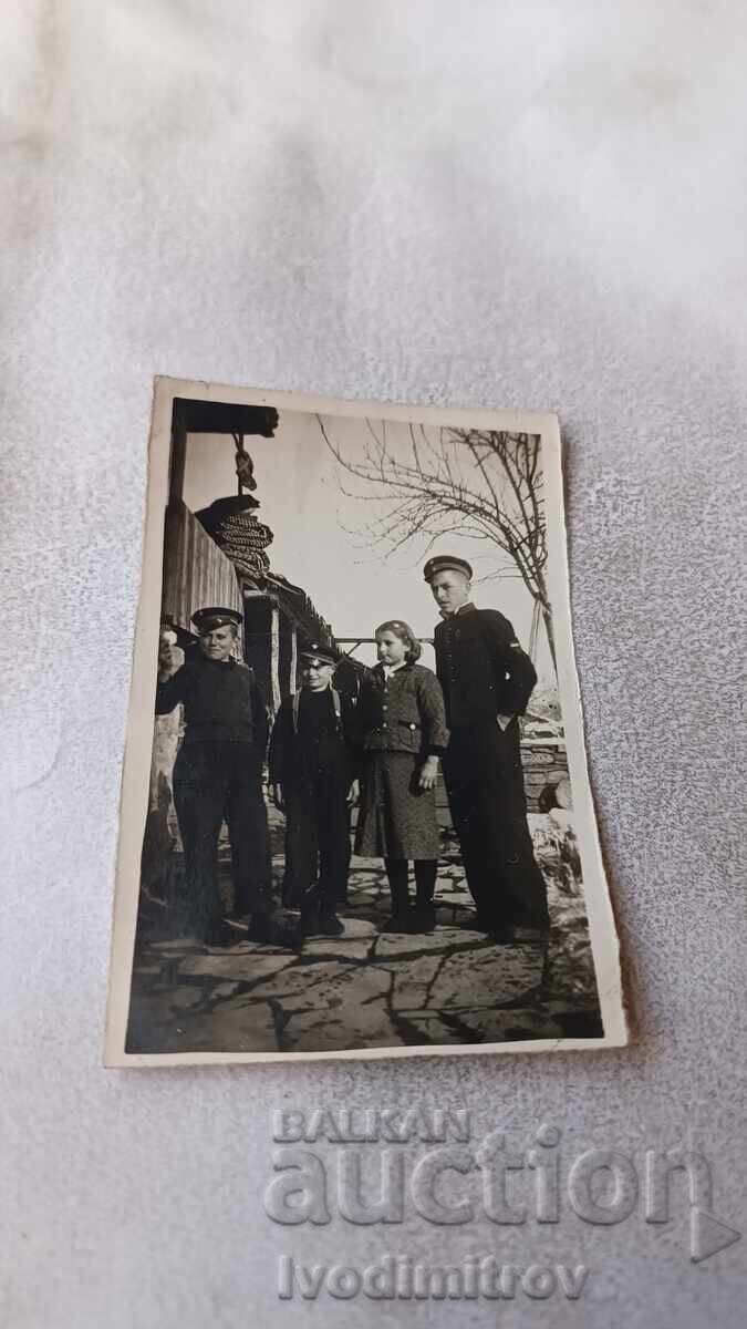 Fotografie Sofia Patru copii pe trotuar