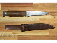 Old tourist/hunting knife with sheath