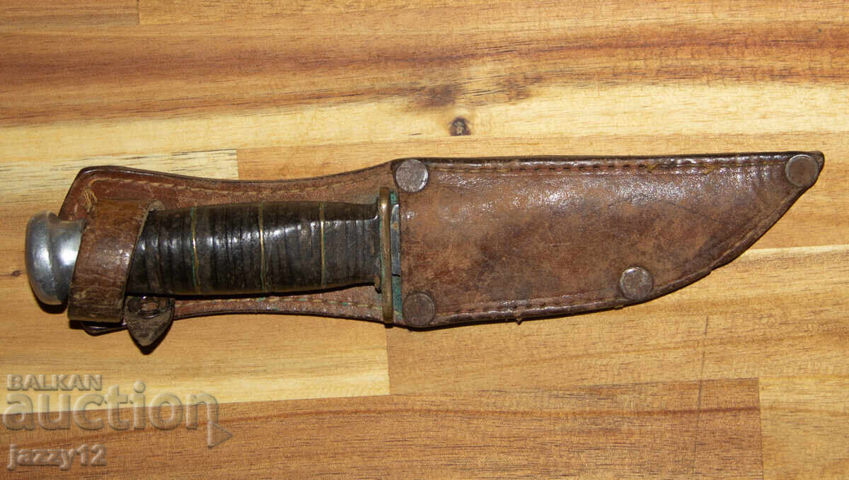 Auction  Old tourist/hunting knife with sheath