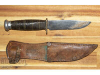 Old tourist/hunting knife with sheath