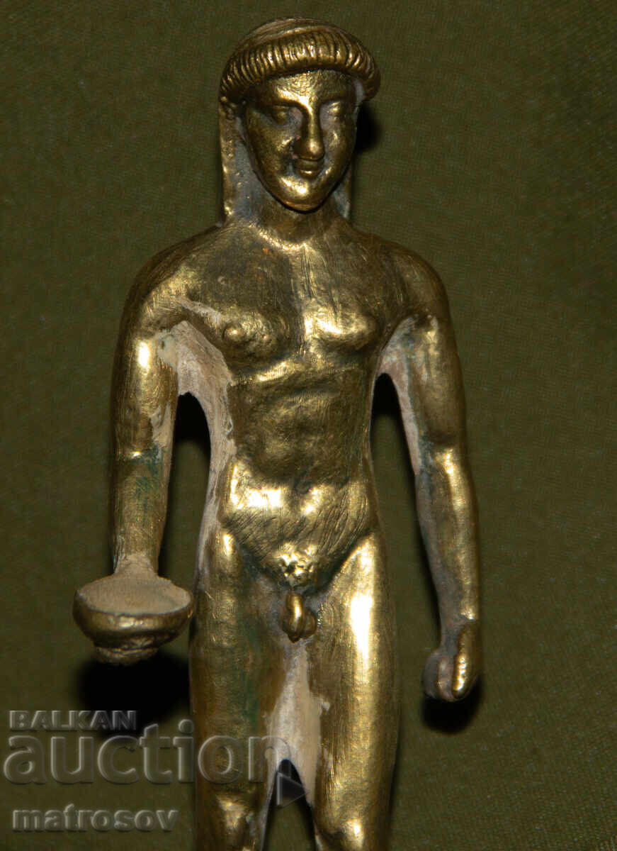 Auction  Small bronze figure sculpture man