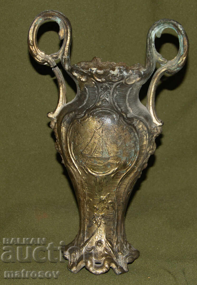 Brass decorative vase - 5