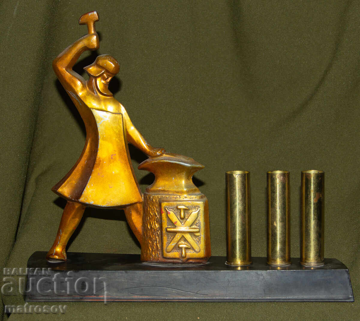 Метален сувенир СССР поставка за бюро с цена 110.00 лв. | € 56.24