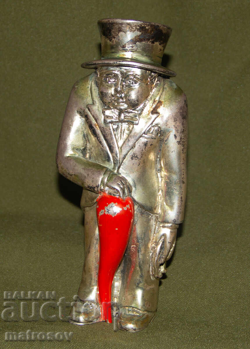 Малка посребрена фигурка мъж с цилиндър с цена 100.00 лв. | € 51.13