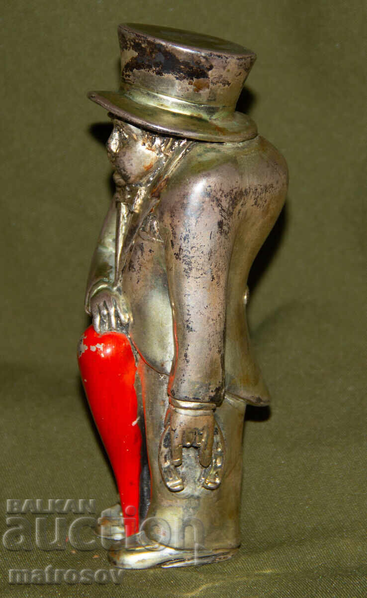 Доставка на Малка посребрена фигурка мъж с цилиндър