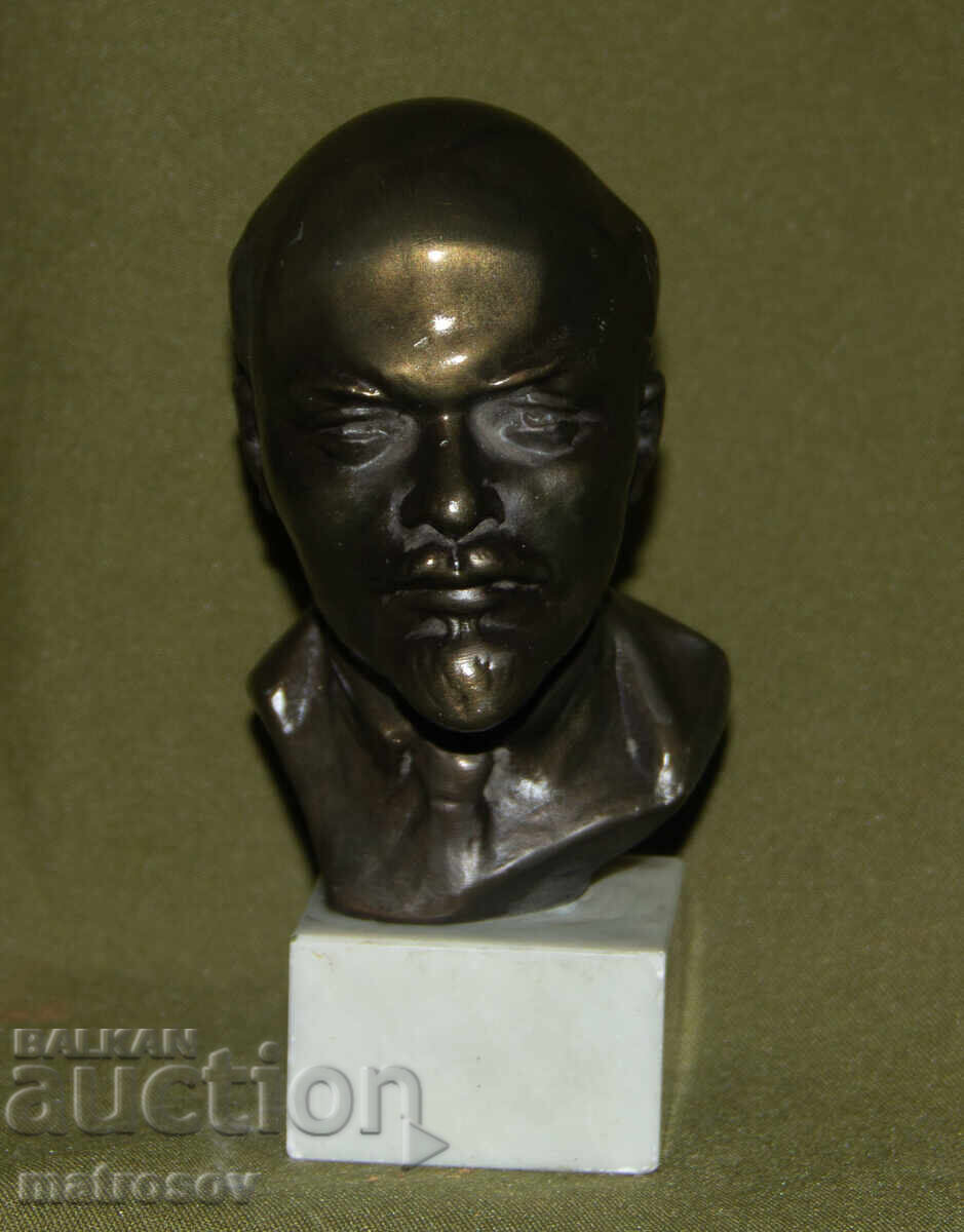 Metal sculpture bust Russia USSR Vladimir Ilyich Lenin with price 220.00 BGN | € 112.48 Metal sculpture bust Russia USSR Vladimir Ilyich Lenin with price 220.00 BGN | € 112.48
