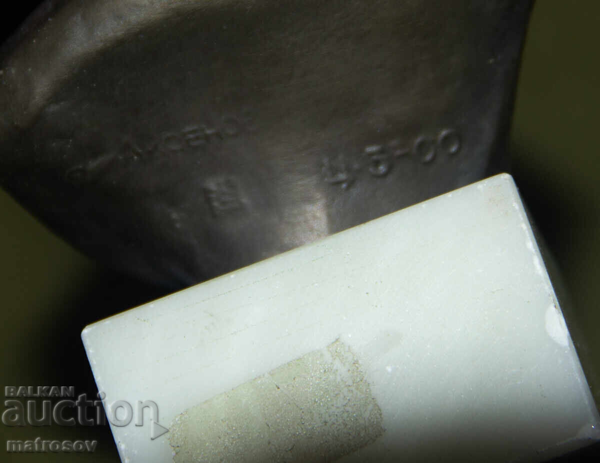 Metal sculpture bust Russia USSR Vladimir Ilyich Lenin - 7 Metal sculpture bust Russia USSR Vladimir Ilyich Lenin - 7