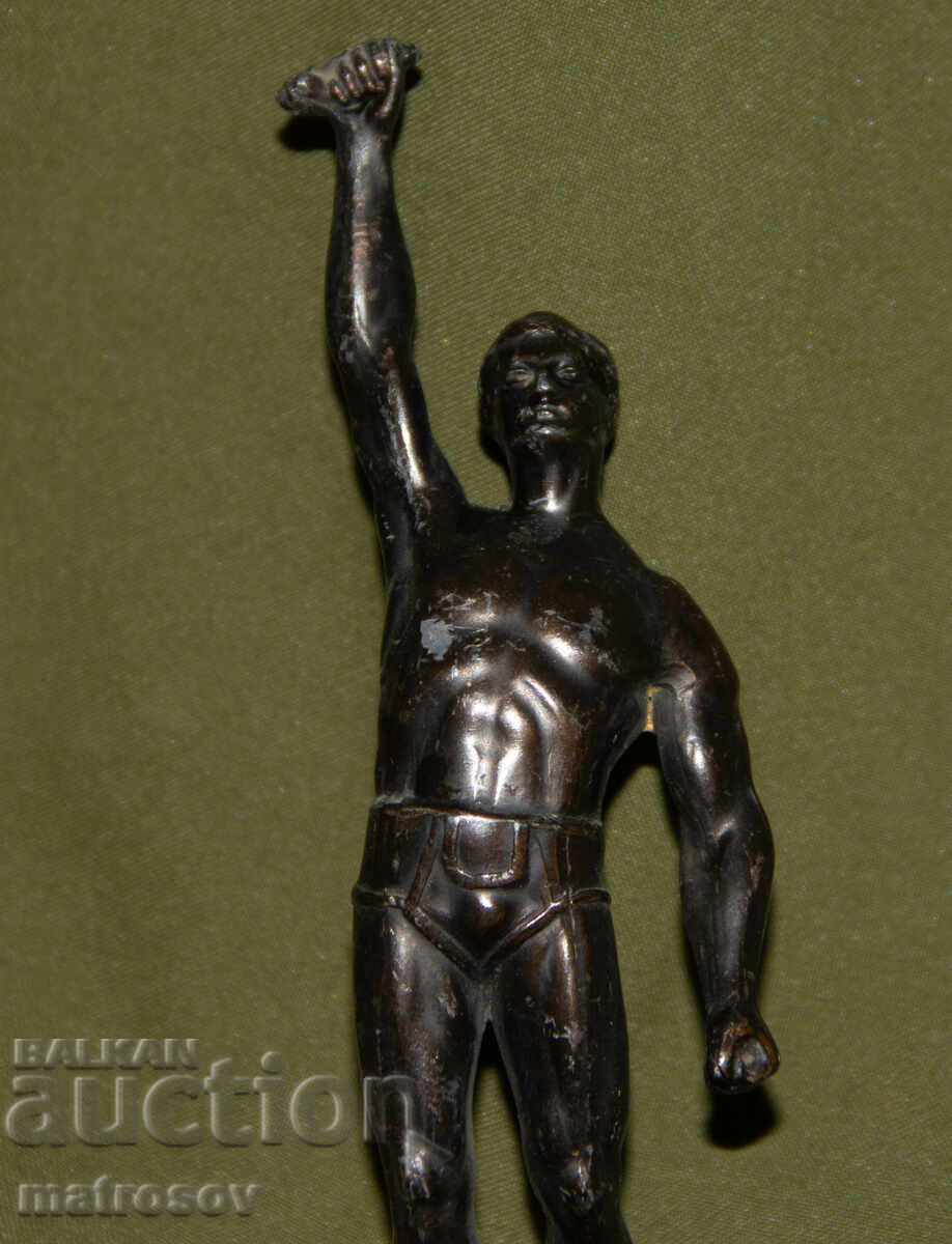 Δημοπρασία Μεταλλική φιγούρα γλυπτό αθλητή, πρωτότυπο