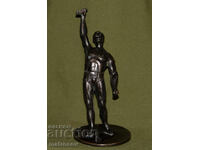 Figurină metalică sculptată, autor, atlet