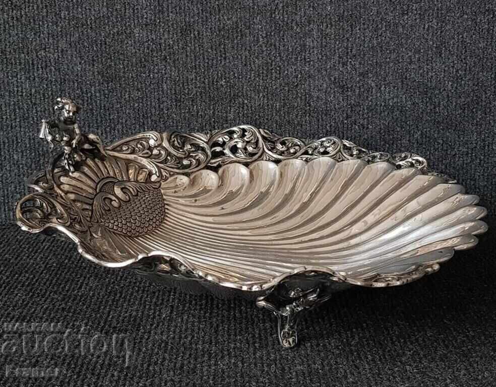 Auction Baroque silver fruit bowl tray with cherub, unique beauty Auction Baroque silver fruit bowl tray with cherub, unique beauty