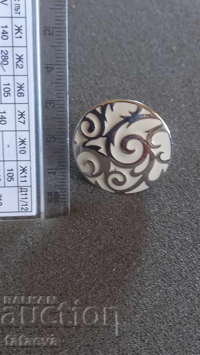 Licitație Inel masiv din argint cu email