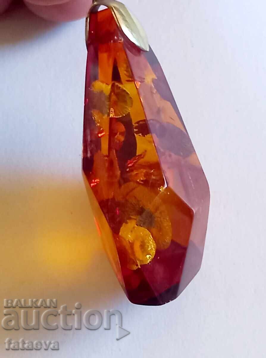 Παράδοση Χρυσός και Κεχριμπάρι