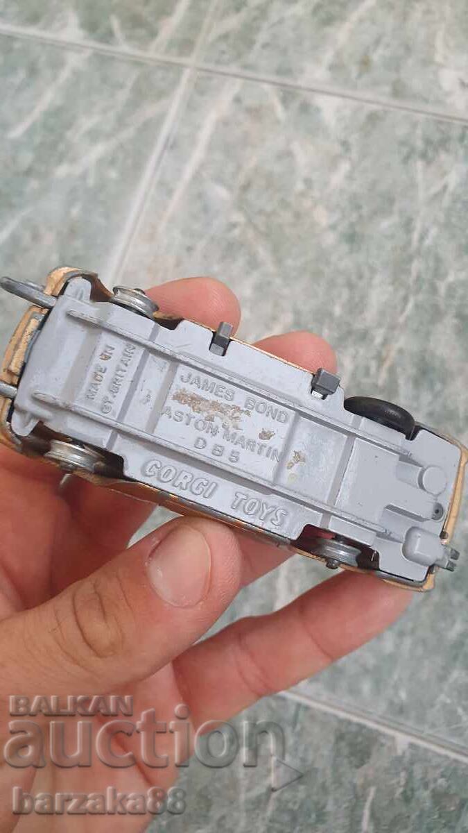 Παλιό παιχνίδι Αμαξάκι - 6 Παλιό παιχνίδι Αμαξάκι - 6