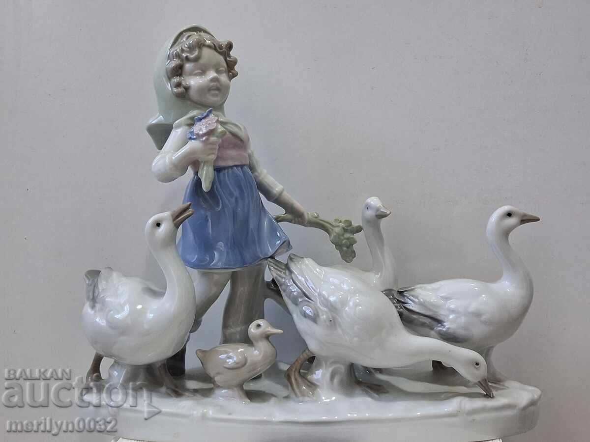 Γερμανικό ειδώλιο, παλιά πορσελάνινη φιγούρα της Ανατολικής Γερμανίας (ΓΛΔ)