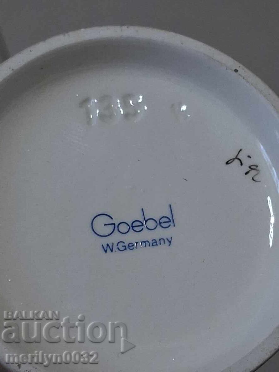 Auction  Figure statuette Goebel porcelain Hummel GERMANY