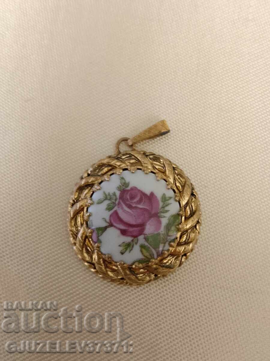 Доставка на Винтидж медальон Розата на СССР Доставка на Винтидж медальон Розата на СССР