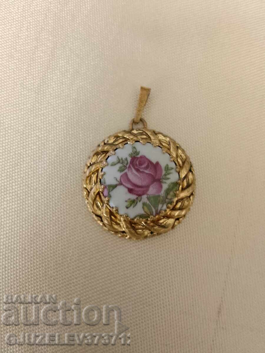 Винтидж медальон Розата на СССР Винтидж медальон Розата на СССР