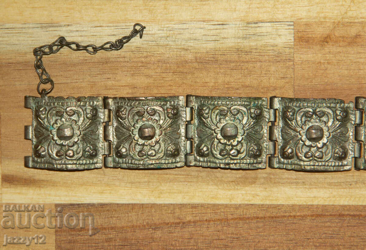 Delivery of Old traditional silver bracelet